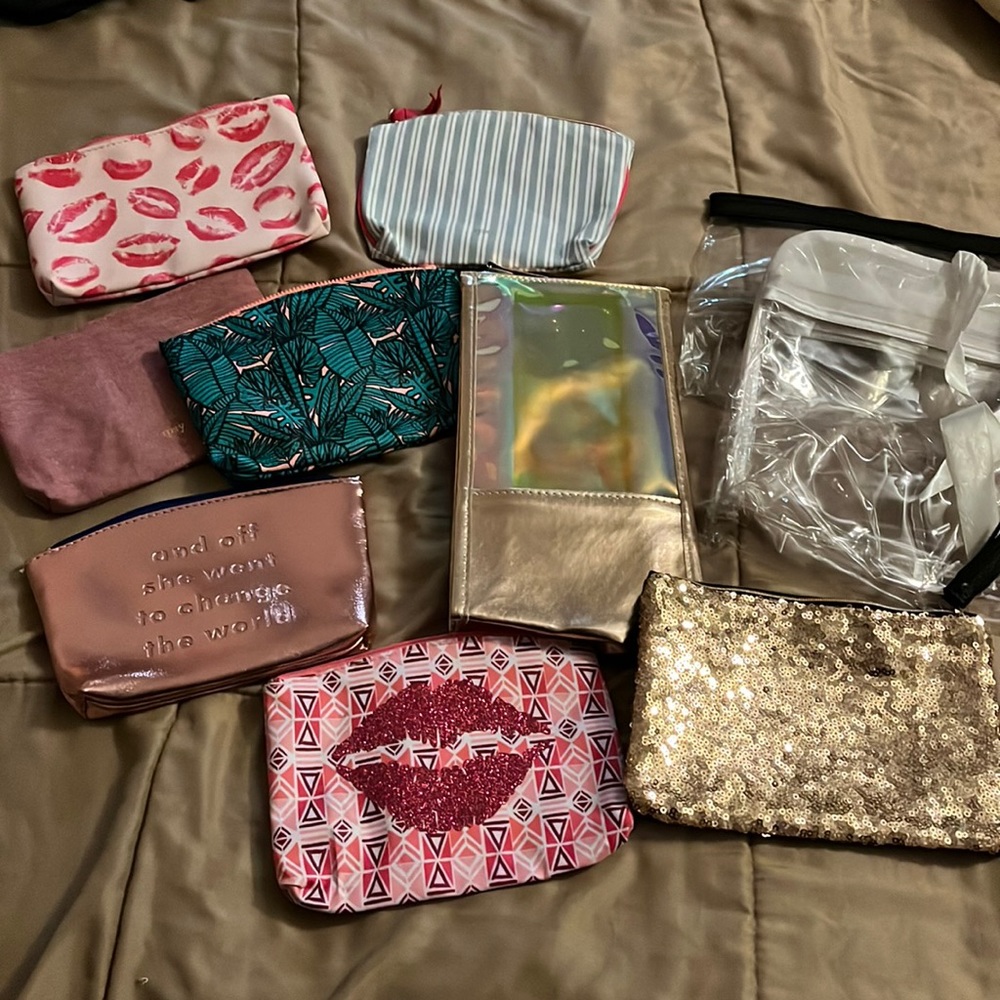 Various sizes cosmetic pouches